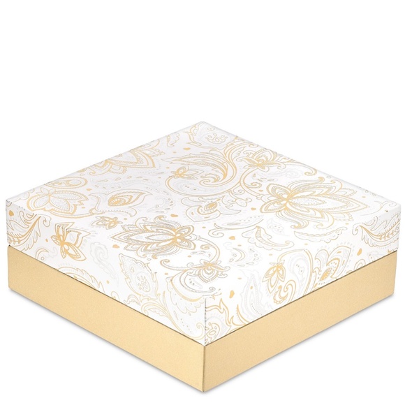 Pendant Necklace & Stud Earring Set - Picture 3 of 3